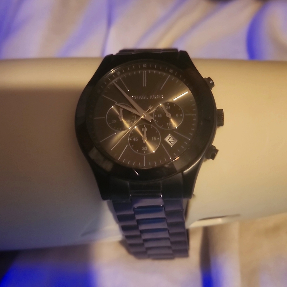 Designer watch plus extra links